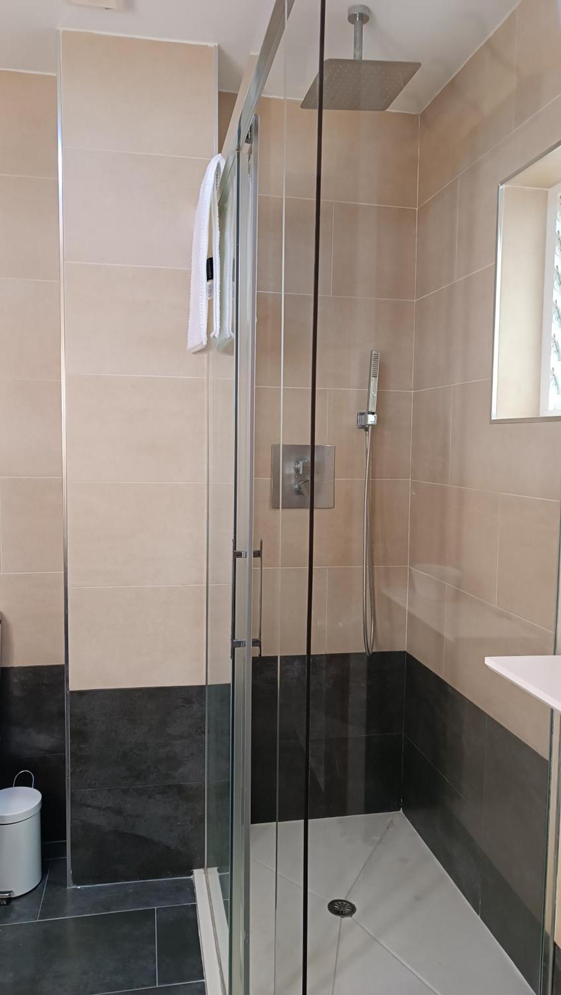 Apartment Sherryflat Toran *